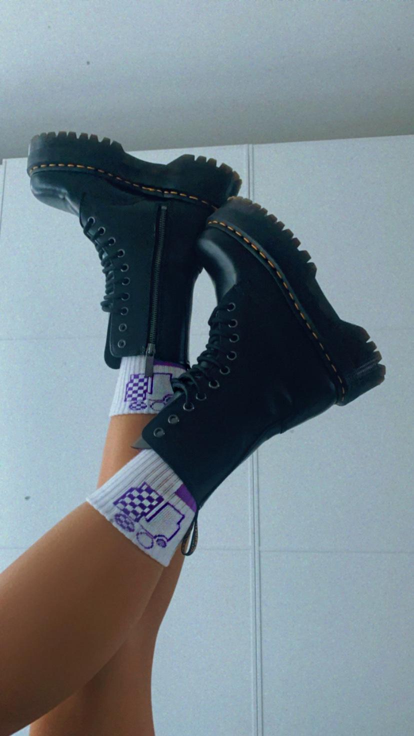 Checkmate Socks 1.4